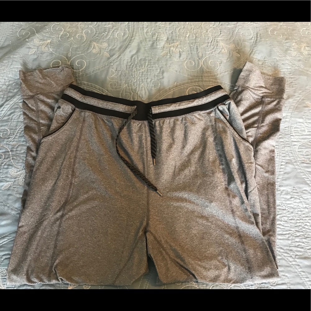 Mandela men’s yoga pants.